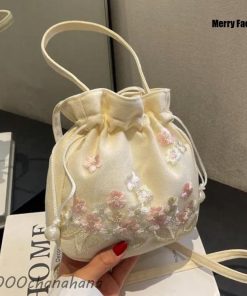 巾着バッグ 花柄 刺繍 袴 浴衣 バッグ カバン 手提げ ショルダーバッグ 可愛い 着物 和服 ポーチ 鞄 和装小物 レディース 夏祭り 花火大会 送