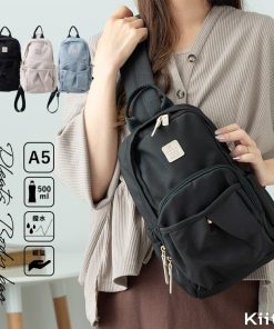 ボディバッグ レディース ブランド walt ワンショルダー きれいめ 軽量 撥水 大人 抗菌 8ポケット a5 ペットボトル 旅行